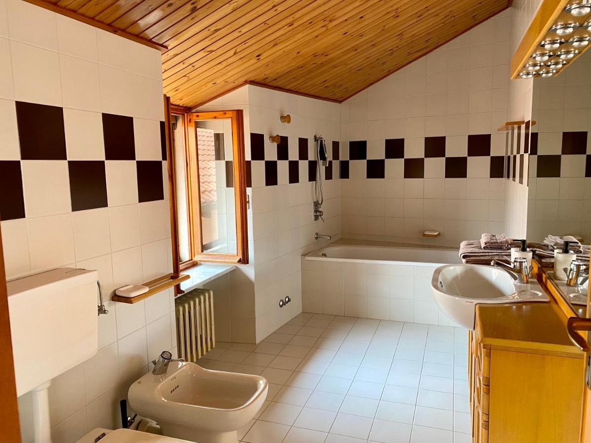 La Casa Della Rocca - Monferratohome Camagna Monferrato Exteriör bild